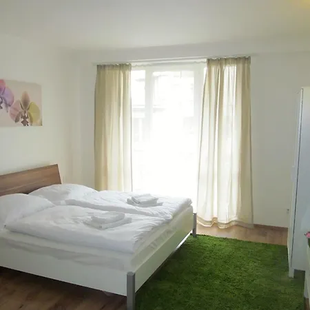 Apartament Dlouha City Center *